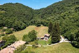 Alleinstehendes Ferienhaus im Landhausstil in Arco bei Gardasee, umgeben von Wald, Wiesen und Bergen – ruhige Panoramalage mit Natur pur I WUNDERORTE