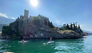 wassersport-surfkurs-gardasee-ferienhaus-buchen-wunderorte