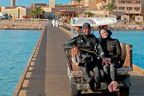 sporthotel-afrika-strandhotel-surfurlaub-tauchcenter-kitesurfen