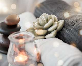Stimmungsvolle SPA-Dekoration – Symbolisiert Entspannung und neue Energie