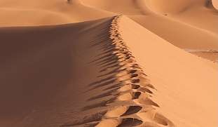 nomaden-wuestentouren-kameltrekking-marokko-meditatives-reisen-wunderorte-buchen