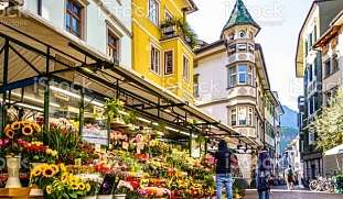 meran-2000-romantikurlaub-suedtirol-designwohnung-wunderorte-buchen