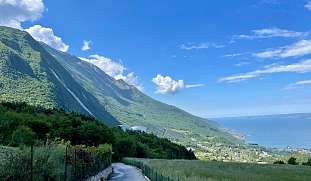 Blick-auf-Mittelstation-Monte-Baldo